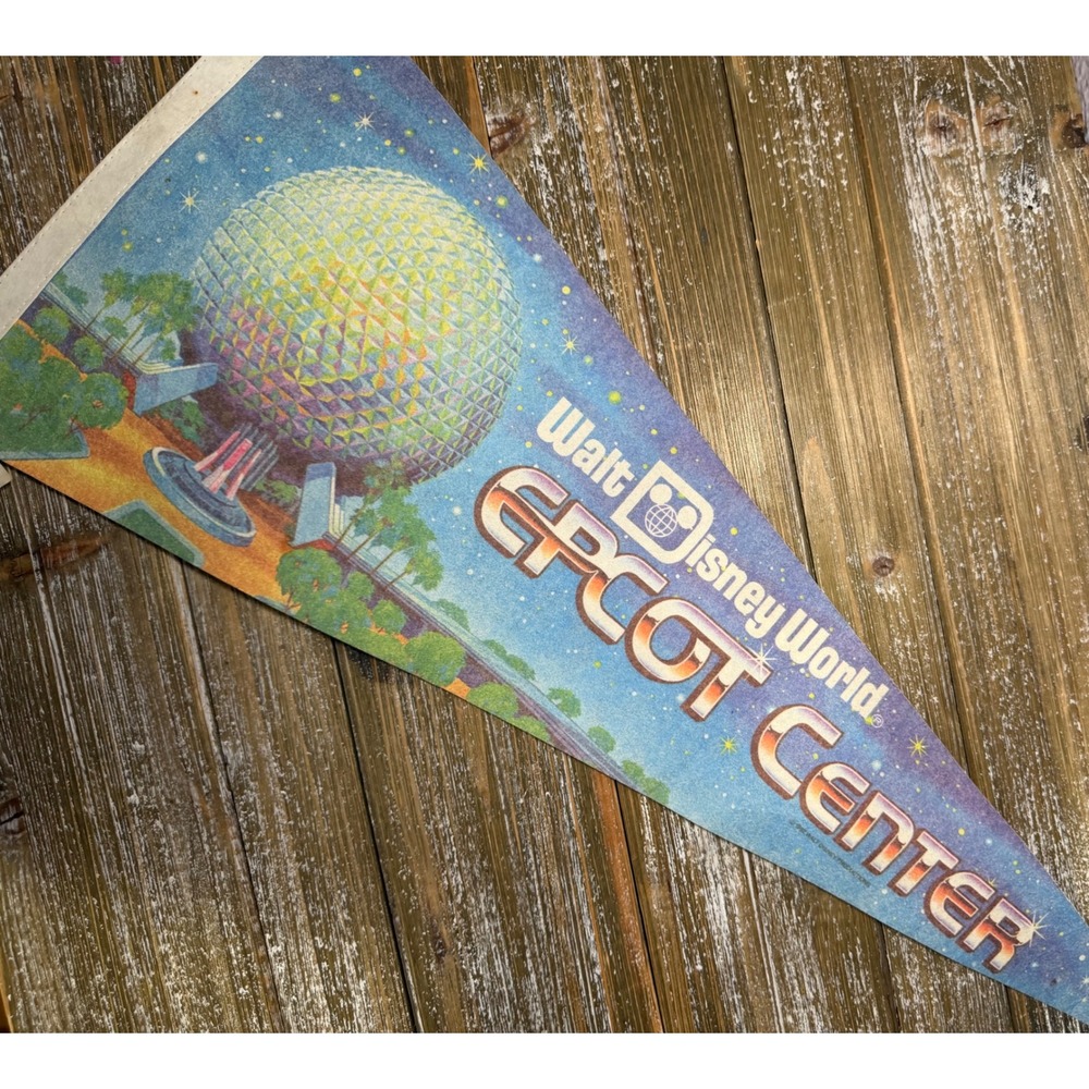 Vintage Walt Disney‎ World EPCOT Center Felt Pennant Flag Spaceship Earth 1982